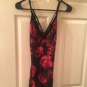 Women’s Victoria’s Secret Nighty